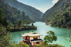 धरती पर स्‍वर्ग देखना ही तो जाएं सिक्किम,  स्‍वर्ग का अहसास कराती हैं सिक्किम की ये 5 जगहें
