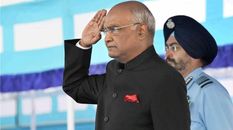 
 मणिपुर दौरे के बाद दिल्ली वापस लौटे राष्ट्रपति 