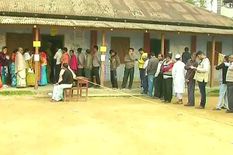 त्रिपुरा में मतदान के दौरान पत्रकारों से सुरक्षा कर्मियों ने बदसलूकी

