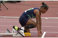 असम की हिमा दास ने रचा इतिहास, 400 मीटर दौड़ में गोल्ड जीतने वाली पहली भारतीय बनीं