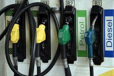 पेट्रोल और डीजल की कीमतों पर बुधवार को मिली राहत, जानिए कैसे