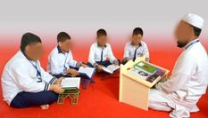 Muslim टीचर ने पहले ही दिन सरकारी स्कूल में बच्चों को पढ़ाई कुरान की आयतें, वीडियो वारयल