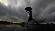 कमजोर पड़ा मानसून, लेकिन कई राज्यों में अभी भी नहीं टला है खतरा, होगी भयंकर बारिश

