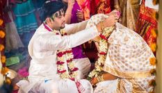 मोदी सरकार का शादीशुदा लोगों को बड़ा तोहफा, हर जोड़े को मिलेगी 72000 रूपए पेंशन