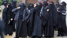 बिहार में भारी पड़ी मुस्लिम छात्राएं, प्रशासन को वा​पस लेना पड़ा 'बुर्का बैन' का आदेश