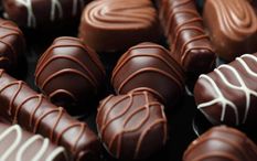 Chocolate Day: अपने वैलेंटाइन को गिफ्ट कीजिए चॉकलेट, जिंदगी में घुलेगी मिठास


