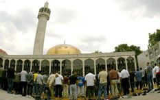 मस्जिद में नमाज पढ़ने गए थे 80 लोग, सभी के सभी निकले कोरोना संदिग्ध