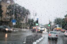 अगले 24 घंटे में 50-60 Kmph की रफ्तार से तूफान, गरज के साथ बारिश और ओले गिरने की चेतावनी