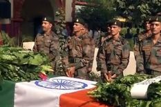 सिक्किम में शहीद जवान का पूरे सम्मान के साथ अंतिम संस्कार, पुत्र की शहादत पर माता-पिता को गर्व

