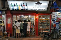 लॉकडाउन के बीच शराब बिक्री से मेघालय सरकार ने 6 करोड़ रुपए जुटाए