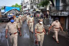 महाराष्ट्र पुलिस पर कोरोना का अटैक, 48 घंटे में इतने जवान चपेट में, दो की मौत