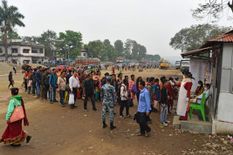 भारत से भिड़ने की तैयारी कर रहा नेपाल, सीमा पर तैनात करेगा सेना