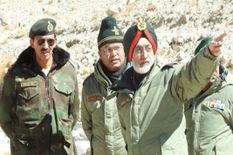 कल होगी भारत-चीन वार्ता, ले. जनरल हरिंदर सिंह निभाएंगे अहम भूमिका