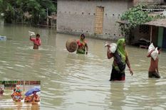 असम में बाढ़ का तांडव जारी, 6 लाख से अधिक लोग प्रभावित, अबतक 66 की मौत

