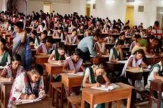 भाजपा सरकार ने शुरू की 'बोचोर बचाओ' स्कीम, छात्रों का साल नहीं होगा बर्बाद


