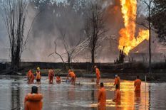 असम के बागजान तेल कुएं में लगी आग पर जल्द पाया जाएगा काबू
