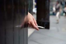 सिगरेट पीने वाले हो जाएं सावधान, कोरोना ले सकता है आपकी जान, जारी हुई चेतावनी