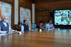 कोरोना से जंगः 10 राज्यों के मुख्यमंत्रियों के साथ प्रधानमंत्री मोदी की बैठक, कह दी ऐसी बात