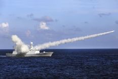 अब अमेरिका से होगी लड़ाई! चीन ने साउथ चाइना सी में दागी 'कैरियर किलर' मिसाइलें