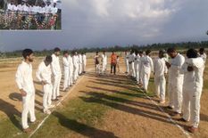 मरे हुए आतंकियों की याद में रखा क्रिकेट मैच, 10 युवक गिरफ्तार