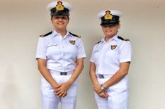 भारत ने रचा इतिहास, जंगी जहाज पर दो महिला ऑफिसर्स को किया तैनात, जानिए कौन हैं ये