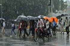 बंगाल की खाड़ी में बना निम्न दबाव, चक्रवात से देश के इन राज्यों में होगी बारिश