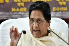 पूंजीपति vaccination program में बढ़चढ़ कर करें सहयोग: Mayawati



