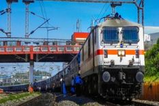 10 जनवरी से पटरी पर दौड़ेंगी 18 और ट्रेनें,  कुंभ मेले के लिए ट्रेन चलाने की तैयारी, देखें गाड़ियों की सूची 