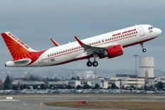 एयर इंडिया का बुजुर्गों को बड़ा तोहफा, बेसिक फेयर में मिली 50% छूट