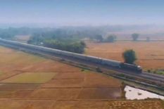 पीएम मोदी ने दिया बड़ा तोहफा, 55 साल बाद भारत से इस देश के लिए रवाना होगी ये ट्रेन