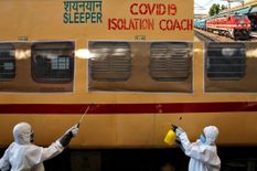 भारतीय रेलवे का बड़ा तोहफा, कोरोना खत्म होने के बाद भी चलती रहेंगे ये विशेष ट्रेनें