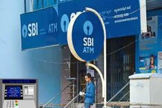 अब और सुरक्षित हुआ आपका SBI खाता, ATM से 10 हजार निकालने के लिए भी जरूरी होगा OTP







