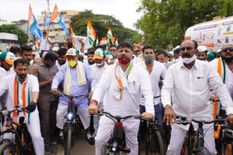 धुबरी कांग्रेस ने महंगाई के खिलाफ निकाली साइकिल रैली