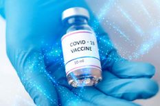 स्वदेशी वैक्सीन 'कोवैक्सीन' को लेकर राजनीति तेज, कंपनी का दावा पूरी तरह है सुरक्षित