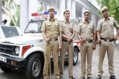 बिहार में डाक पार्सल लिखे वाहन में मिली ऐसी चीज, पुलिस के भी उड़ गए होश