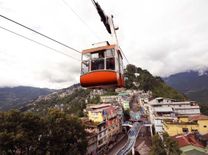सिक्किम पर्यटन को नई उड़ान देता रोपवे, पर्यटकों को खूब लुभा रहा




