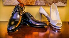 चप्पल-जूतों का भी किस्मत पर पड़ता है प्रभाव, ऑफिस और कार्यक्षत्र में जूतों के बड़े मायने