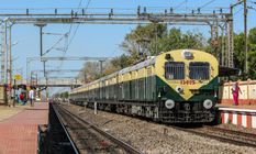 गोरखपुर-सीवान दैनिक अनारक्षित डेमू एक्सप्रेस विशेष ट्रेन का संचलन शुरू