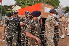 Naxalite attack on security forces : गृहमंत्री अमित शाह छत्तीसगढ़ के लिए रवाना, घटना स्थल का भी करेंगे दौरा