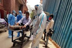Corona Cases in Delhi: कैसे बचेगी कोरोना संक्रमित मरीजों की जान, ऑक्सीजन को लेकर हुआ ऐसा सनसनीखेज खुलासा