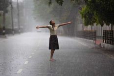 मौसम विभाग का अलर्ट, आज दिल्ली और यूपी में समेत देश के इन राज्यों में होगी भारी बारिश
