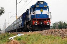 500 रूपये की खातिर TTE ने यात्रि को चलती ट्रेन से बाहर फेंका, मौके पर ही मौत