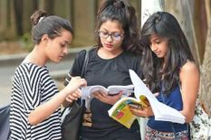 दिल्ली विश्वविद्यालय में पढ़ने वाले छात्रों के लिए बड़ी खबर, जानिए किस आधार पर तैयार होगा रिजल्ट