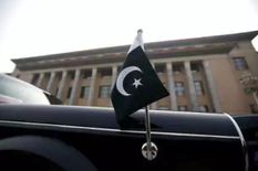 पाकिस्तान ने भारतीय उच्चायोग के 12 अधिकारियों को क्वारंटीन होने को कहा