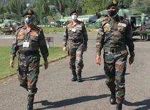 भारत-पाकिस्‍तान संघर्षविराम के 100 दिन होने पर सेना प्रमुख ने किया अग्रिम चौकियों का दौरा



