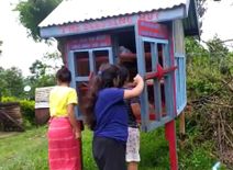 कोरोना काल में कोई भूखा ने सोए, युवाओं ने गांव में बनाया blessing hut 
