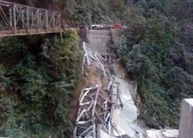 सिक्किम में तिंगदा लिंगचो में पुल क्षतिग्रस्त, टूटा गंगटोक से संपर्क 