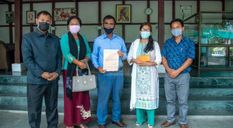 मणिपुर कॉलेज शिक्षकों ने मुख्यमंत्री कोविड राहत कोष में दान की सैलरी