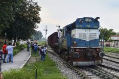 Indian Railway का बड़ा तोहफा!  फिर से शुरू कर रहा है ये विशेष ट्रेनें 
