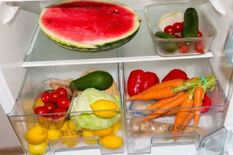गर्मियों में फ्रिज में भूलकर भी नहीं रखें ये 2 फल, जान लीजिए सेहत को नुकसान
